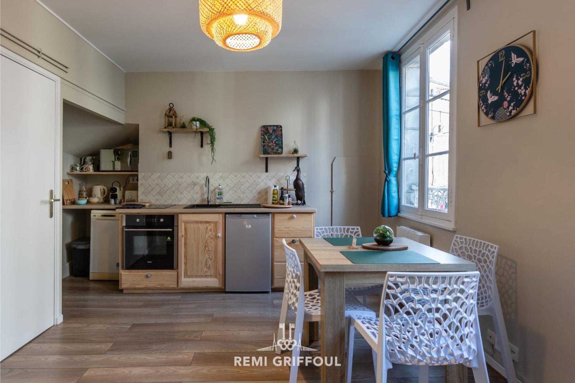 Emeraude Cozy Nest 3 Heart Of Historic District 2 Guests オンフルール エクステリア 写真